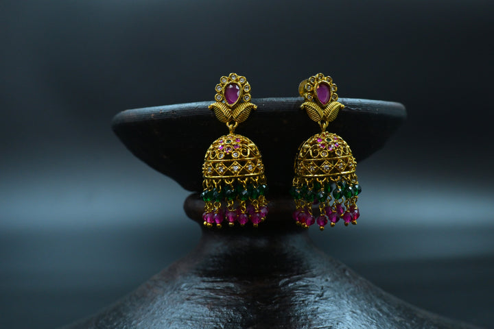 Antique Earring1009
