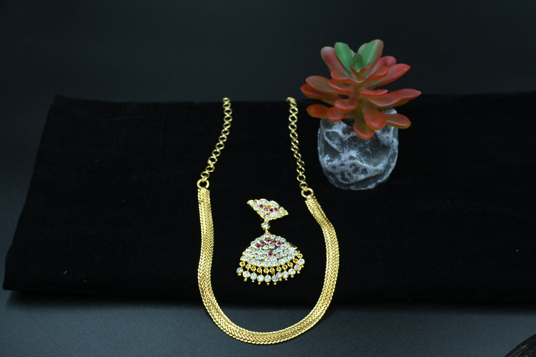 Antique Necklace1033