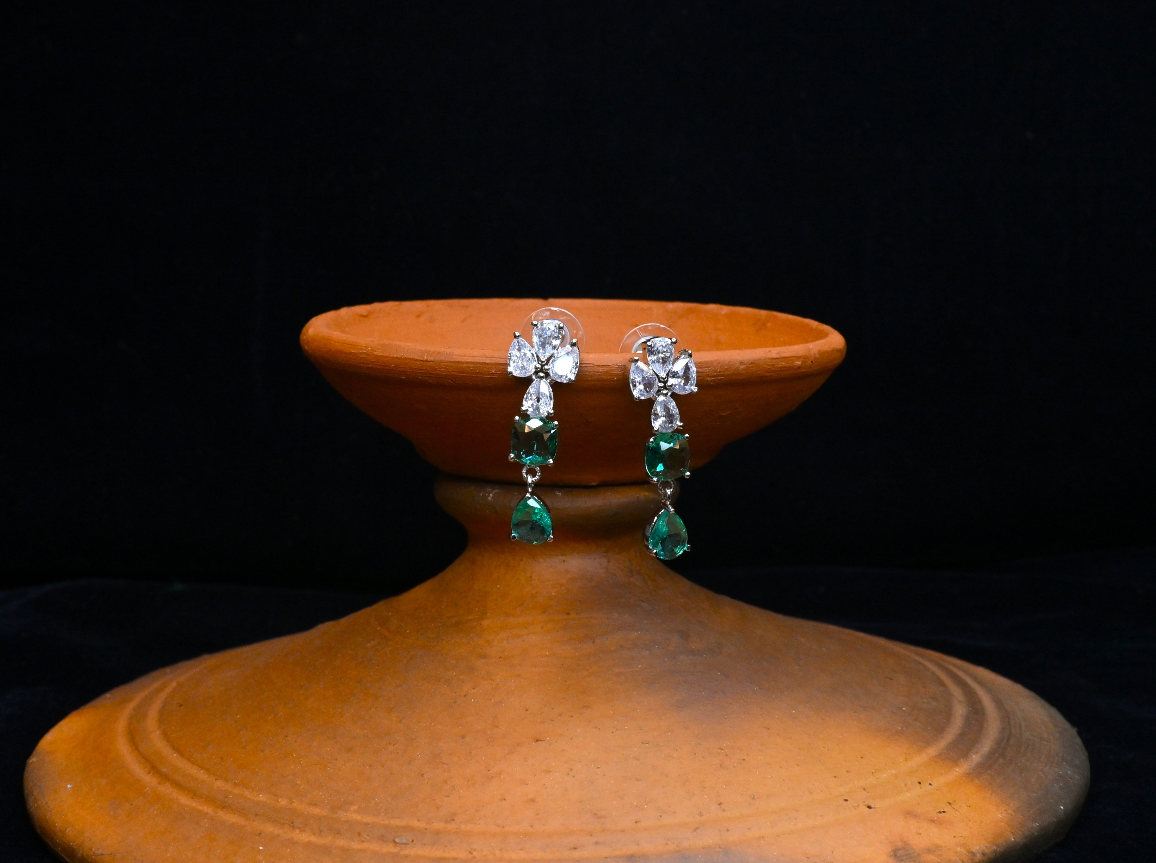 Zircon1005