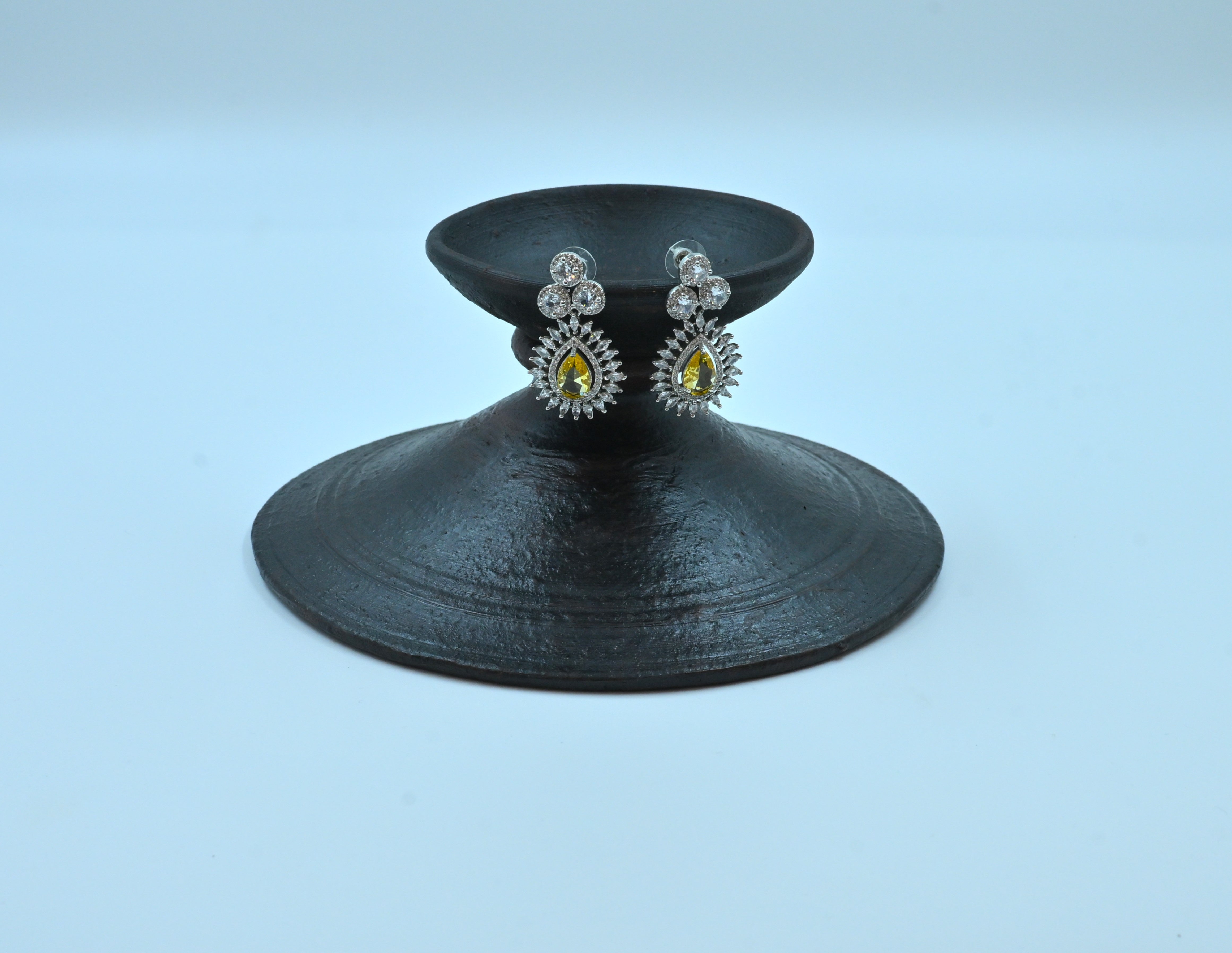 Zircon1028